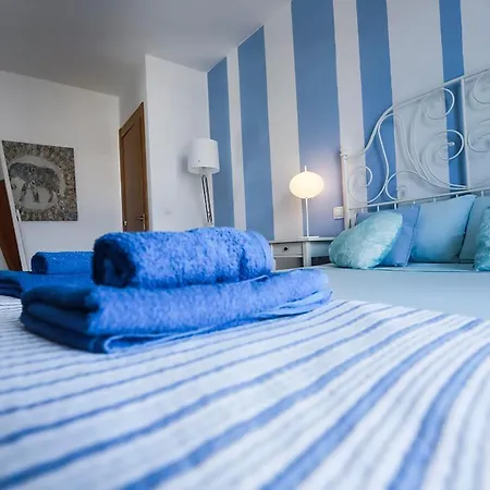 La Casa Indaco, Puerto Del Rosario, Fuerteventura Apartment *